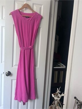Velvet Heart Hot Pink Sleeveless Maxi Dress with Self Tie Waist